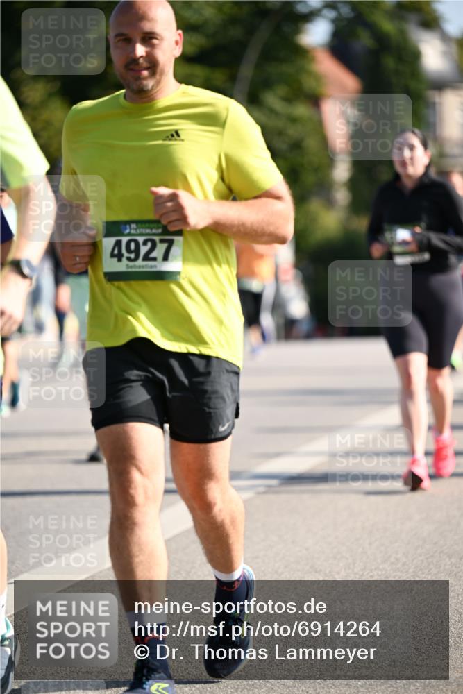 01.09.2024 - BARMER Alsterlauf Dr. Thomas Lammeyer http://msf.ph/oto/6914264 01.09.2024 09:47:23 Laufen 4927 meine-sportfotos.de