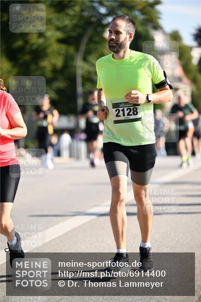 01.09.2024 - BARMER Alsterlauf Dr. Thomas Lammeyer http://msf.ph/oto/6914400 01.09.2024 09:47:29 Laufen 35, 2128 meine-sportfotos.de