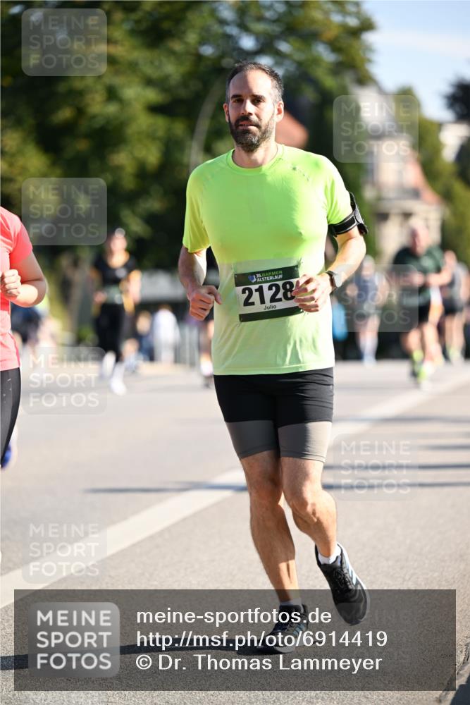 01.09.2024 - BARMER Alsterlauf Dr. Thomas Lammeyer http://msf.ph/oto/6914419 01.09.2024 09:47:29 Laufen 35, 2128 meine-sportfotos.de
