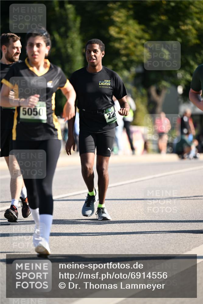 01.09.2024 - BARMER Alsterlauf Dr. Thomas Lammeyer http://msf.ph/oto/6914556 01.09.2024 09:47:35 Laufen 5050, 22 meine-sportfotos.de