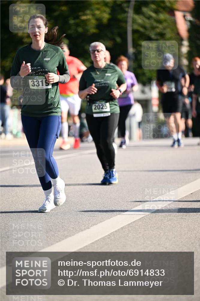 01.09.2024 - BARMER Alsterlauf Dr. Thomas Lammeyer http://msf.ph/oto/6914833 01.09.2024 09:47:45 Laufen 3319, 2025 meine-sportfotos.de