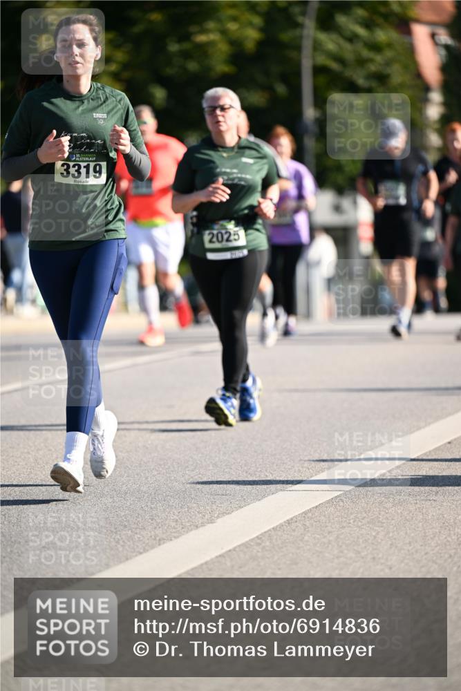 01.09.2024 - BARMER Alsterlauf Dr. Thomas Lammeyer http://msf.ph/oto/6914836 01.09.2024 09:47:45 Laufen 35, 3319, 2025 meine-sportfotos.de