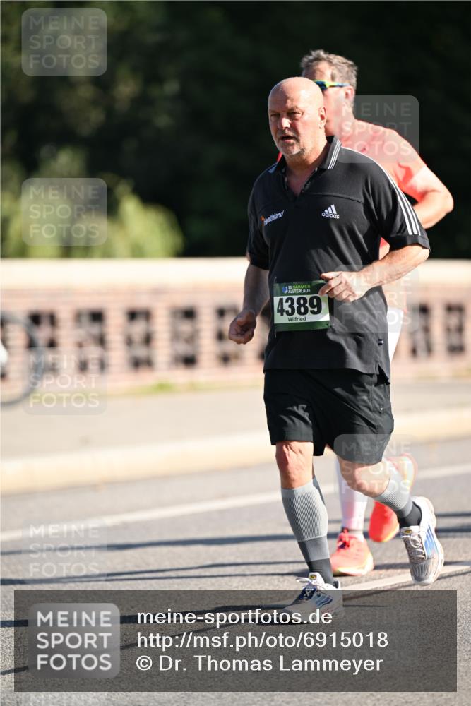 01.09.2024 - BARMER Alsterlauf Dr. Thomas Lammeyer http://msf.ph/oto/6915018 01.09.2024 09:47:52 Laufen 35, 4389 meine-sportfotos.de