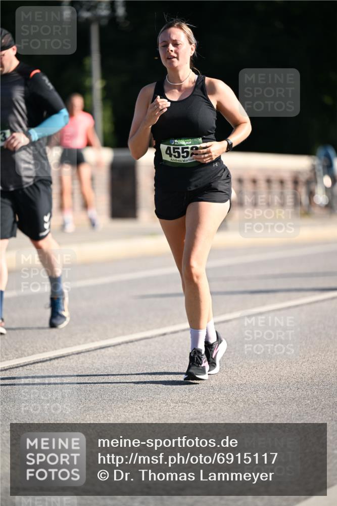 01.09.2024 - BARMER Alsterlauf Dr. Thomas Lammeyer http://msf.ph/oto/6915117 01.09.2024 09:47:58 Laufen 35, 4552 meine-sportfotos.de