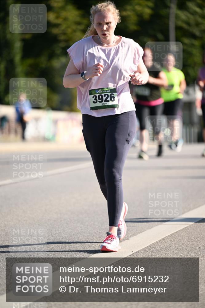 01.09.2024 - BARMER Alsterlauf Dr. Thomas Lammeyer http://msf.ph/oto/6915232 01.09.2024 09:48:02 Laufen 3926 meine-sportfotos.de
