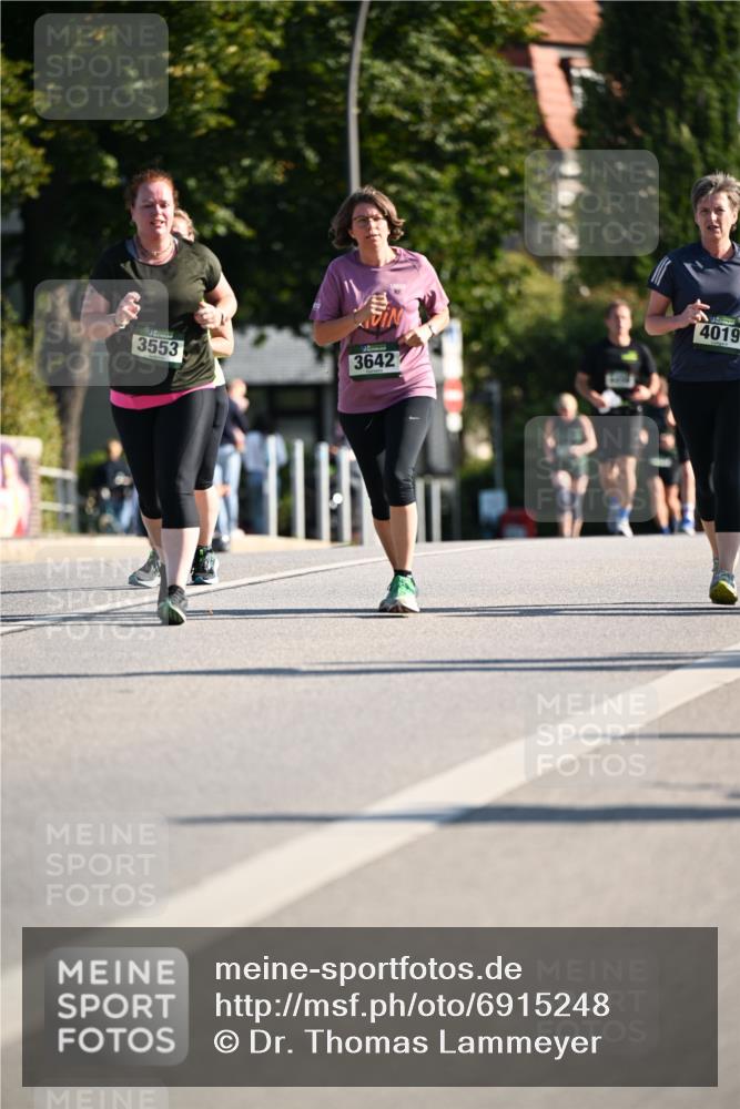 01.09.2024 - BARMER Alsterlauf Dr. Thomas Lammeyer http://msf.ph/oto/6915248 01.09.2024 09:48:03 Laufen 3553, 3642, 4019 meine-sportfotos.de