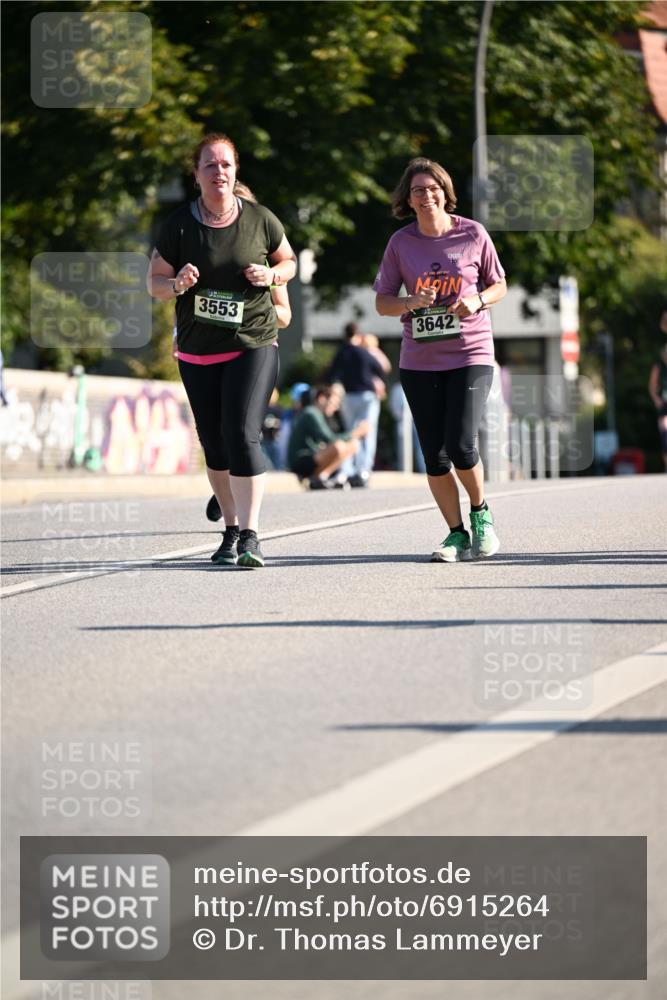 01.09.2024 - BARMER Alsterlauf Dr. Thomas Lammeyer http://msf.ph/oto/6915264 01.09.2024 09:48:04 Laufen 3553, 3642 meine-sportfotos.de