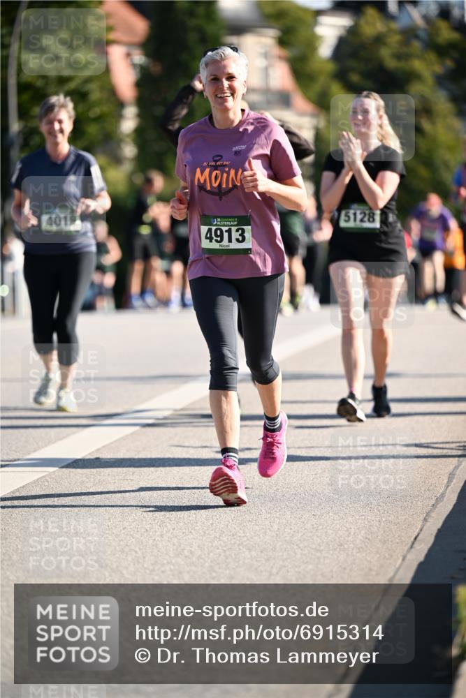 01.09.2024 - BARMER Alsterlauf Dr. Thomas Lammeyer http://msf.ph/oto/6915314 01.09.2024 09:48:06 Laufen 10, 4019, 135, 4913, 5128 meine-sportfotos.de