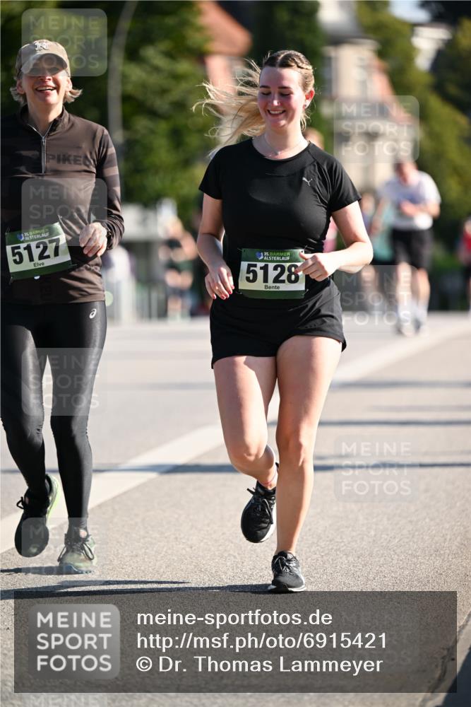 01.09.2024 - BARMER Alsterlauf Dr. Thomas Lammeyer http://msf.ph/oto/6915421 01.09.2024 09:48:09 Laufen 35, 5127, 35, 5128 meine-sportfotos.de