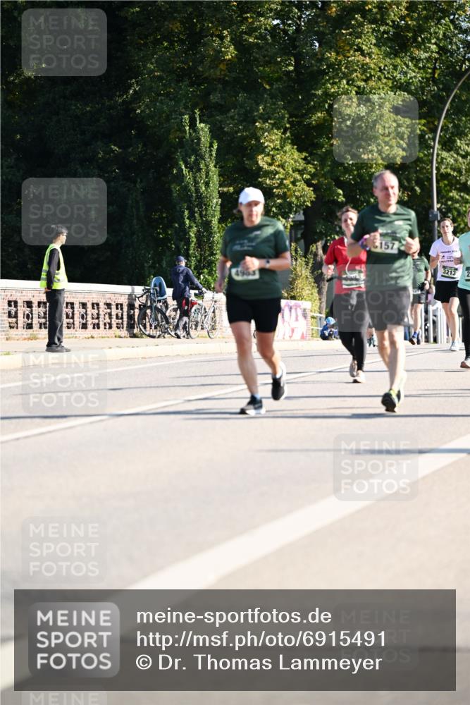 01.09.2024 - BARMER Alsterlauf Dr. Thomas Lammeyer http://msf.ph/oto/6915491 01.09.2024 09:48:14 Laufen 1572, 2024, 3213 meine-sportfotos.de