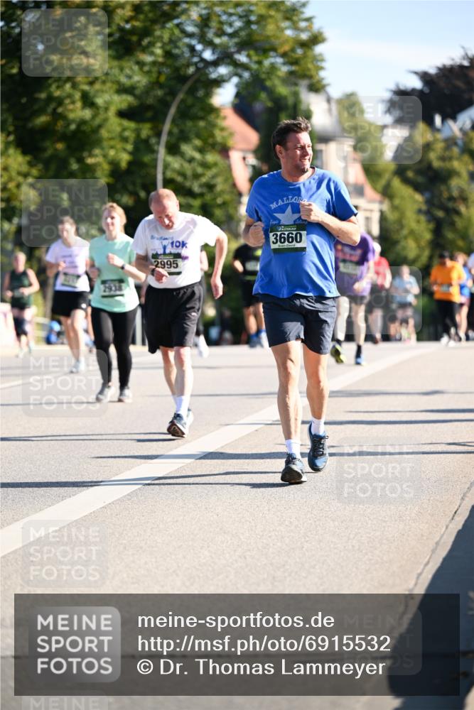 01.09.2024 - BARMER Alsterlauf Dr. Thomas Lammeyer http://msf.ph/oto/6915532 01.09.2024 09:48:16 Laufen 293, 10, 2995, 3660 meine-sportfotos.de