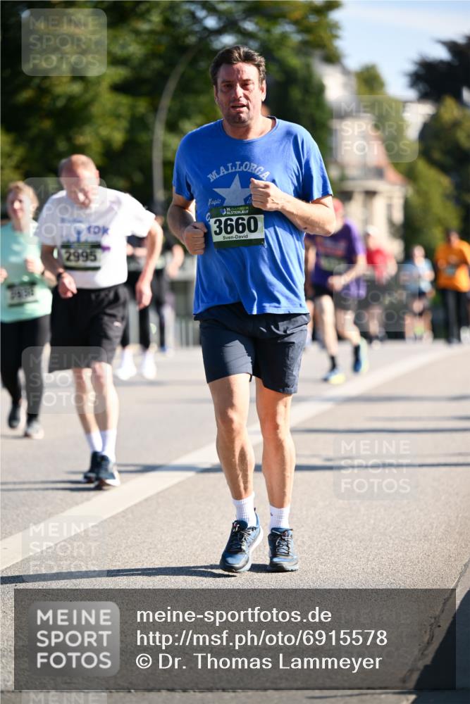 01.09.2024 - BARMER Alsterlauf Dr. Thomas Lammeyer http://msf.ph/oto/6915578 01.09.2024 09:48:17 Laufen 10, 2995, 3660 meine-sportfotos.de