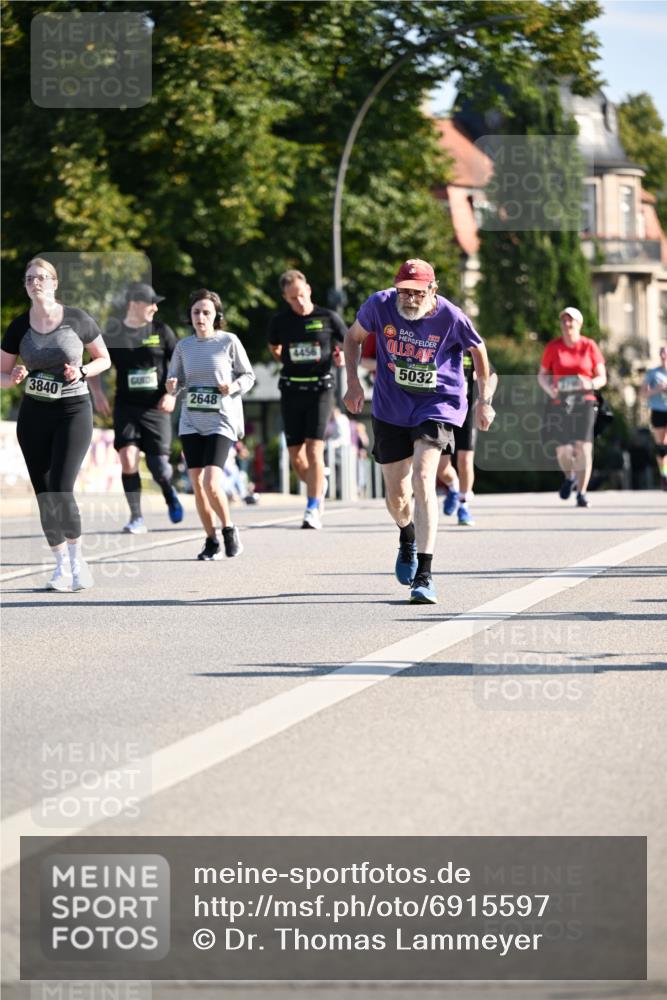 01.09.2024 - BARMER Alsterlauf Dr. Thomas Lammeyer http://msf.ph/oto/6915597 01.09.2024 09:48:20 Laufen 3840, 2648, 4456, 5032 meine-sportfotos.de