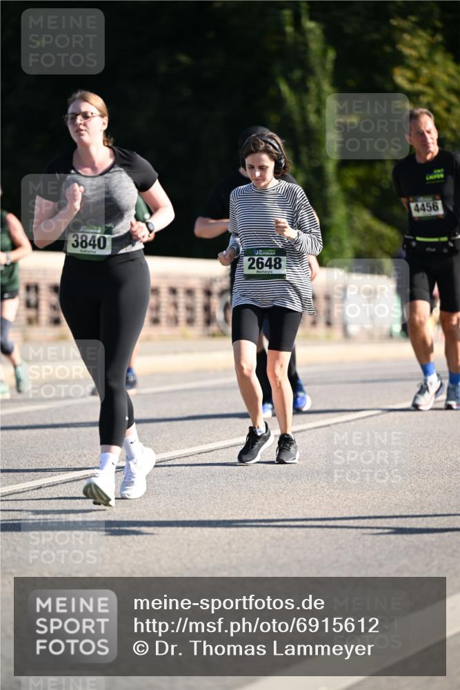 01.09.2024 - BARMER Alsterlauf Dr. Thomas Lammeyer http://msf.ph/oto/6915612 01.09.2024 09:48:22 Laufen 3840, 2648, 4456 meine-sportfotos.de