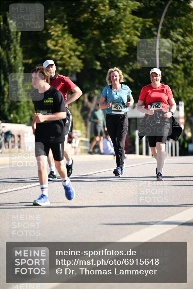 01.09.2024 - BARMER Alsterlauf Dr. Thomas Lammeyer http://msf.ph/oto/6915648 01.09.2024 09:48:24 Laufen 4970, 497, 2799 meine-sportfotos.de