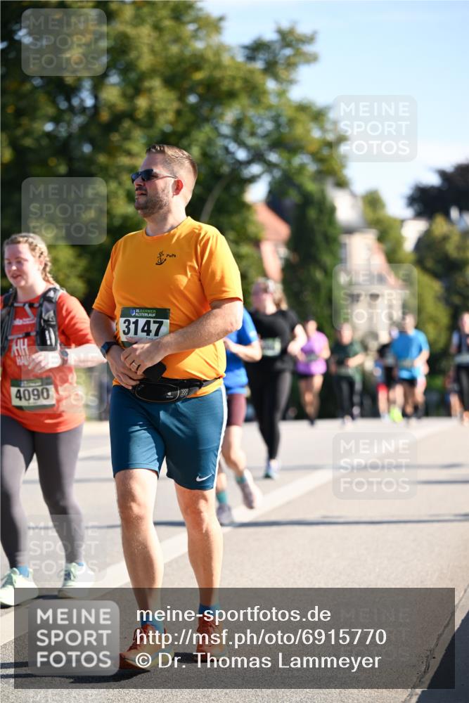 01.09.2024 - BARMER Alsterlauf Dr. Thomas Lammeyer http://msf.ph/oto/6915770 01.09.2024 09:48:31 Laufen 4090, 35, 3147 meine-sportfotos.de