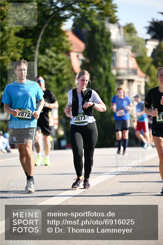 01.09.2024 - BARMER Alsterlauf Dr. Thomas Lammeyer http://msf.ph/oto/6916025 01.09.2024 09:48:40 Laufen 2872, 2873, 23, 31 meine-sportfotos.de
