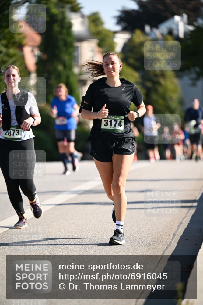 01.09.2024 - BARMER Alsterlauf Dr. Thomas Lammeyer http://msf.ph/oto/6916045 01.09.2024 09:48:41 Laufen 2873, 35, 3174 meine-sportfotos.de