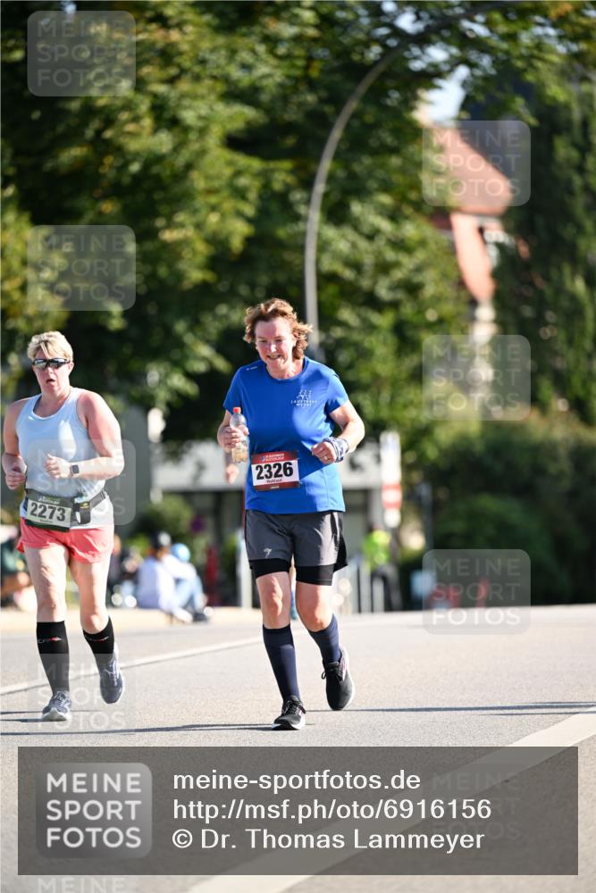 01.09.2024 - BARMER Alsterlauf Dr. Thomas Lammeyer http://msf.ph/oto/6916156 01.09.2024 09:48:44 Laufen 2273, 222, 2326 meine-sportfotos.de