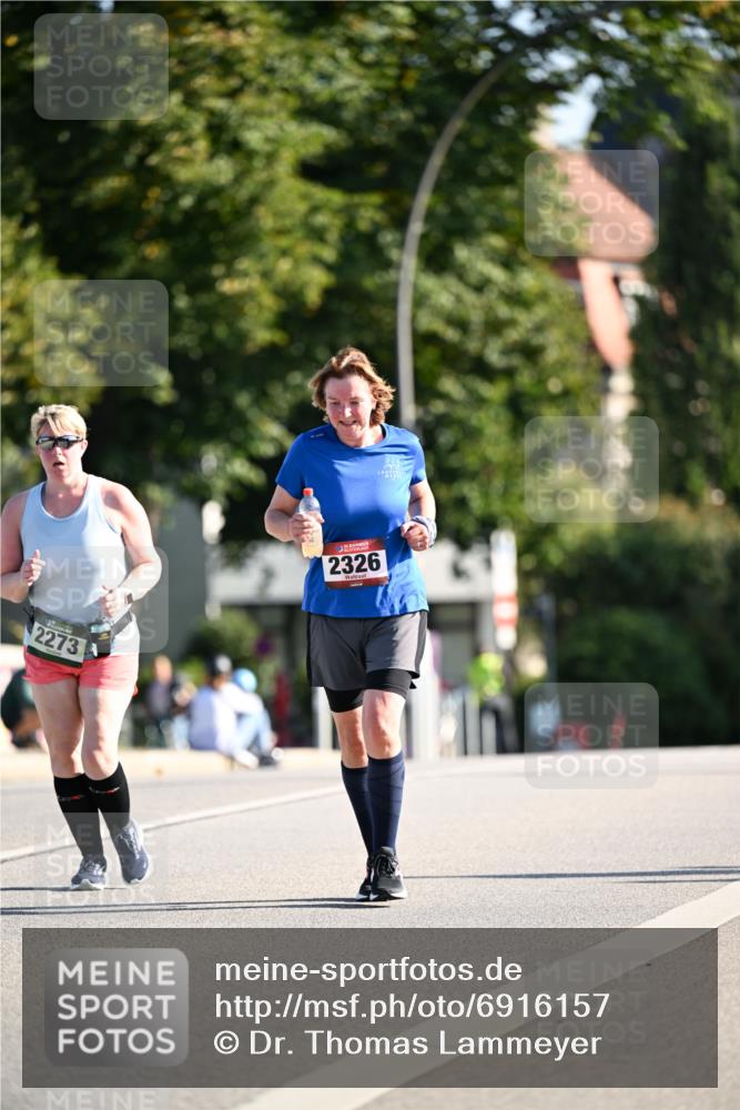 01.09.2024 - BARMER Alsterlauf Dr. Thomas Lammeyer http://msf.ph/oto/6916157 01.09.2024 09:48:45 Laufen 2273, 2326 meine-sportfotos.de