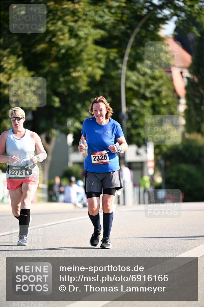 01.09.2024 - BARMER Alsterlauf Dr. Thomas Lammeyer http://msf.ph/oto/6916166 01.09.2024 09:48:45 Laufen 2273, 2326 meine-sportfotos.de