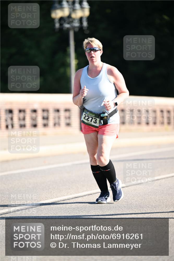 01.09.2024 - BARMER Alsterlauf Dr. Thomas Lammeyer http://msf.ph/oto/6916261 01.09.2024 09:48:48 Laufen 800, 121, 831, 2273 meine-sportfotos.de