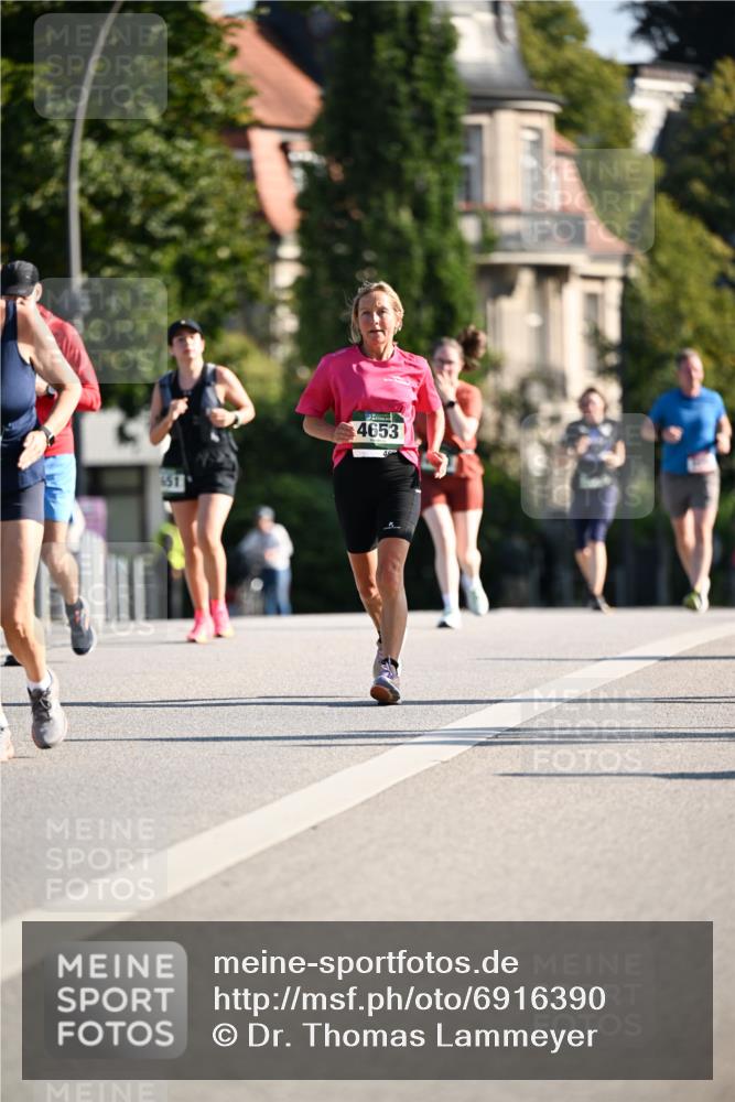01.09.2024 - BARMER Alsterlauf Dr. Thomas Lammeyer http://msf.ph/oto/6916390 01.09.2024 09:48:54 Laufen 151, 4653 meine-sportfotos.de