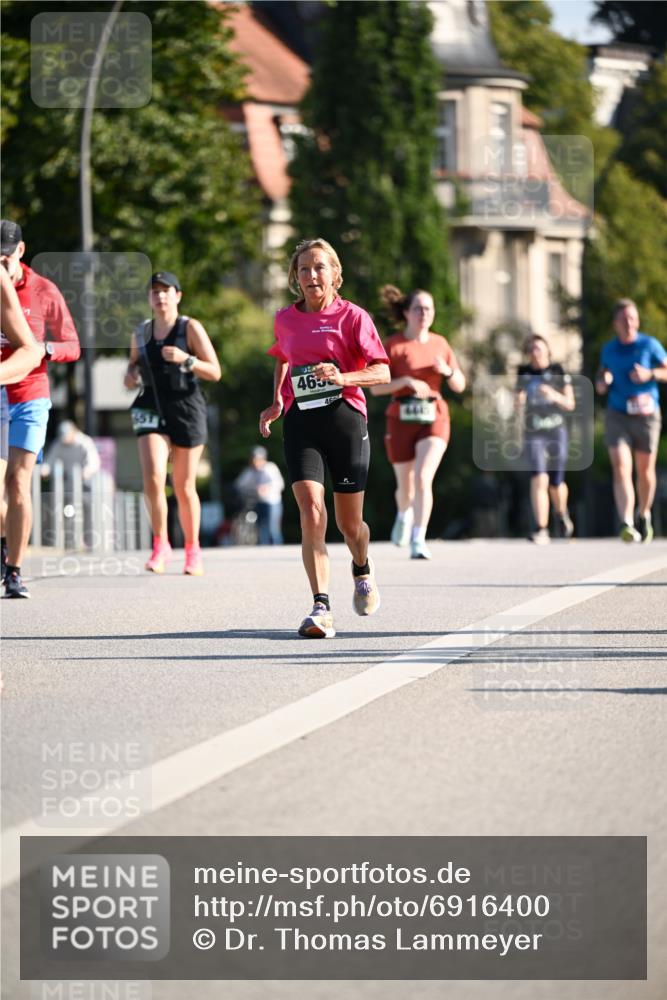 01.09.2024 - BARMER Alsterlauf Dr. Thomas Lammeyer http://msf.ph/oto/6916400 01.09.2024 09:48:54 Laufen 465, 46, 4446 meine-sportfotos.de