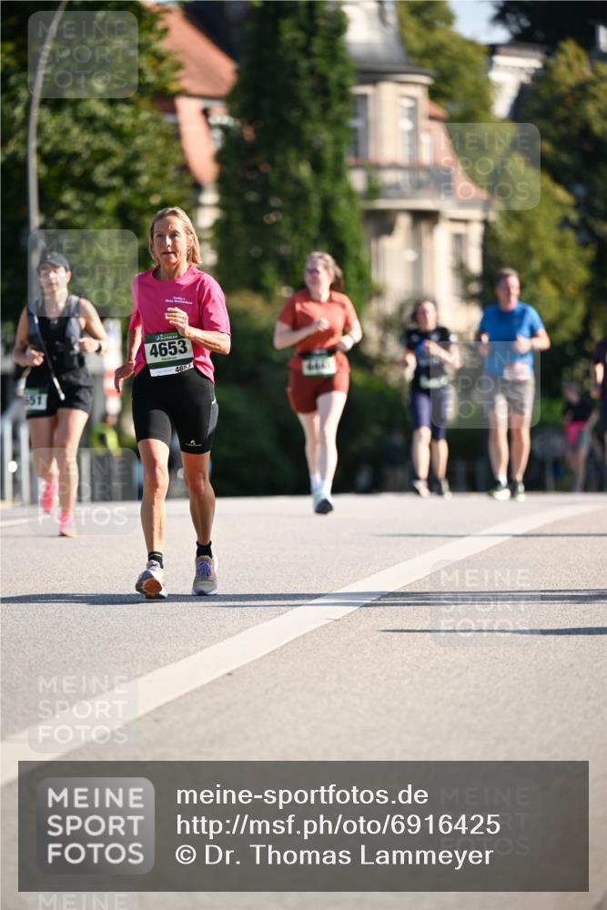 01.09.2024 - BARMER Alsterlauf Dr. Thomas Lammeyer http://msf.ph/oto/6916425 01.09.2024 09:48:55 Laufen 4653, 4653 meine-sportfotos.de