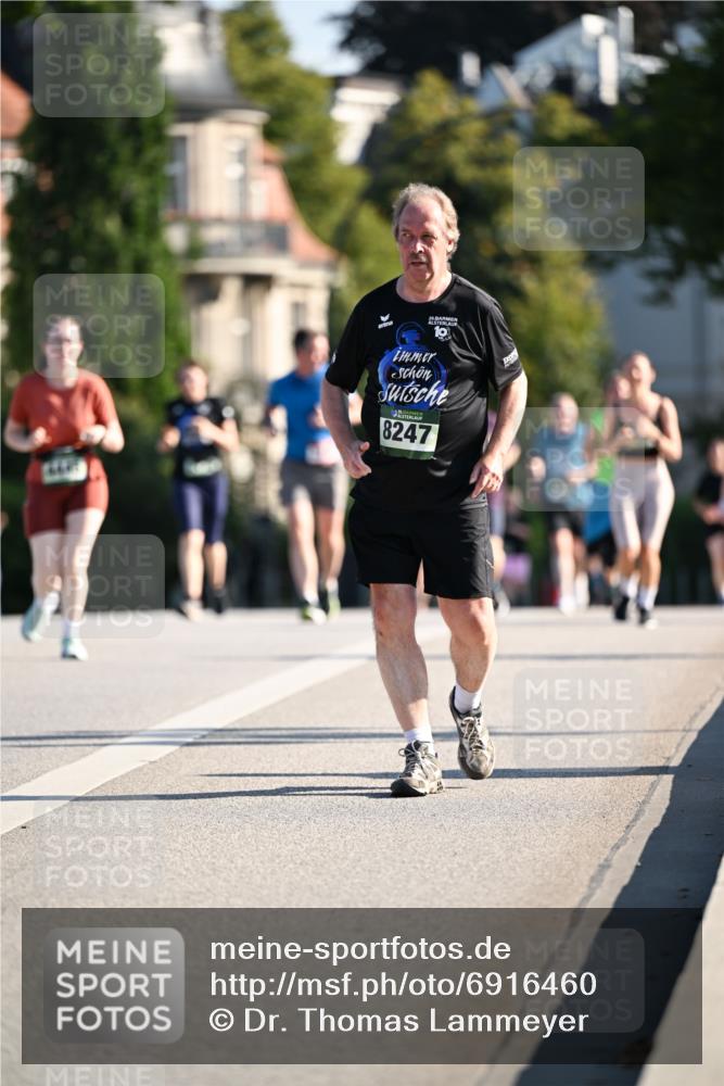 01.09.2024 - BARMER Alsterlauf Dr. Thomas Lammeyer http://msf.ph/oto/6916460 01.09.2024 09:48:56 Laufen 10, 8247 meine-sportfotos.de