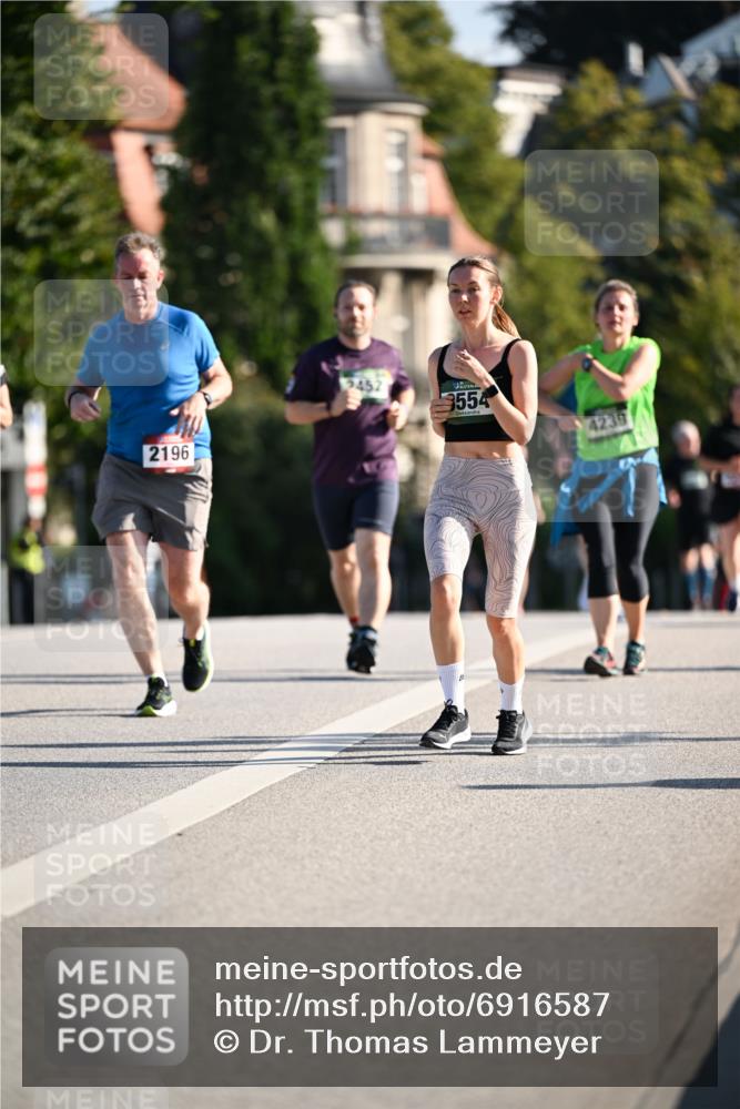 01.09.2024 - BARMER Alsterlauf Dr. Thomas Lammeyer http://msf.ph/oto/6916587 01.09.2024 09:49:03 Laufen 2196, 3554, 4239 meine-sportfotos.de