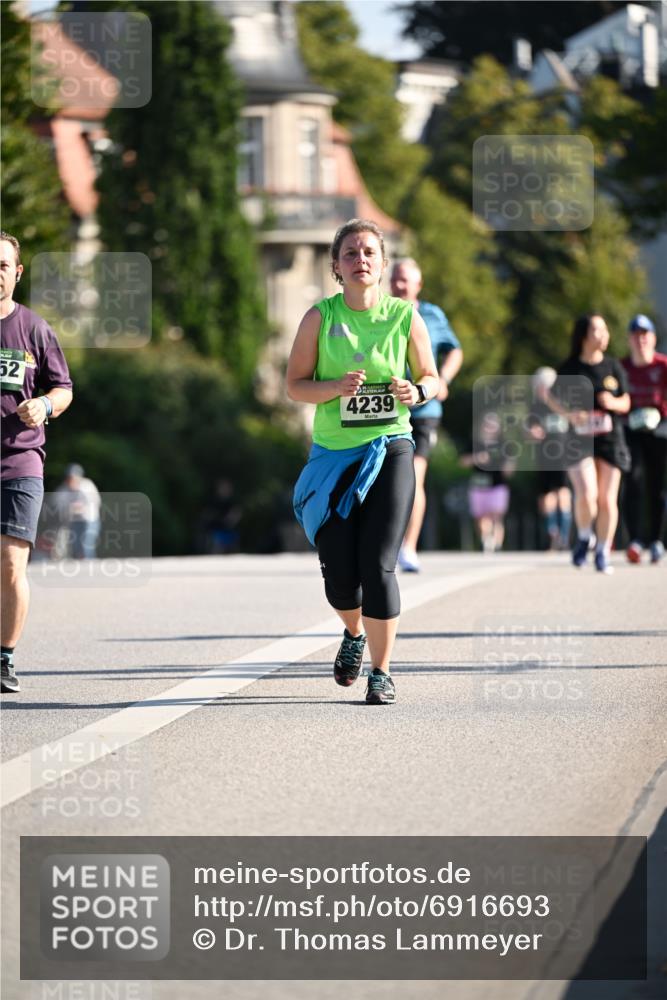 01.09.2024 - BARMER Alsterlauf Dr. Thomas Lammeyer http://msf.ph/oto/6916693 01.09.2024 09:49:06 Laufen 52, 4239 meine-sportfotos.de