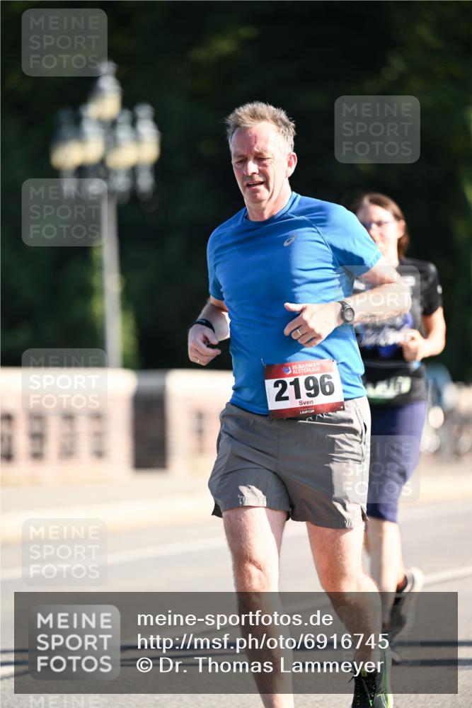 01.09.2024 - BARMER Alsterlauf Dr. Thomas Lammeyer http://msf.ph/oto/6916745 01.09.2024 09:49:08 Laufen 10, 35, 2196 meine-sportfotos.de
