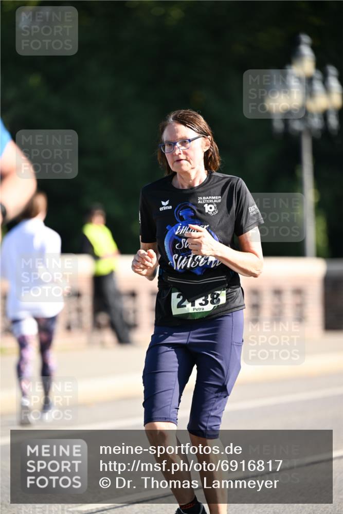 01.09.2024 - BARMER Alsterlauf Dr. Thomas Lammeyer http://msf.ph/oto/6916817 01.09.2024 09:49:10 Laufen 29, 2, 38 meine-sportfotos.de