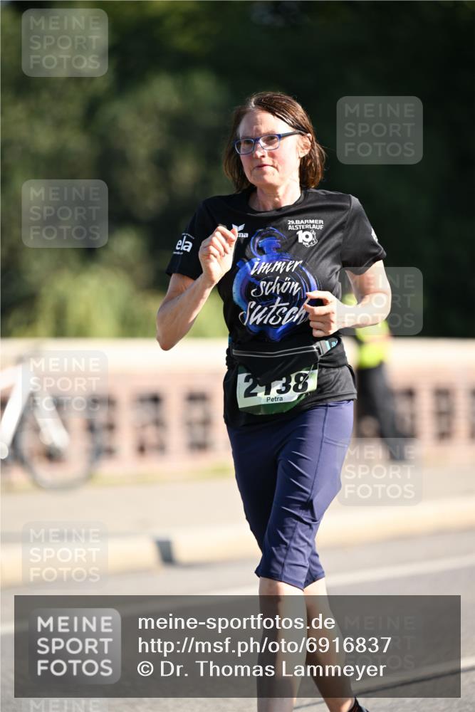 01.09.2024 - BARMER Alsterlauf Dr. Thomas Lammeyer http://msf.ph/oto/6916837 01.09.2024 09:49:10 Laufen 29, 2138 meine-sportfotos.de