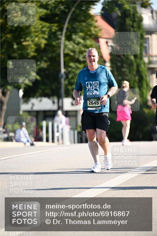 01.09.2024 - BARMER Alsterlauf Dr. Thomas Lammeyer http://msf.ph/oto/6916867 01.09.2024 09:49:12 Laufen 2024, 2645, 2645 meine-sportfotos.de