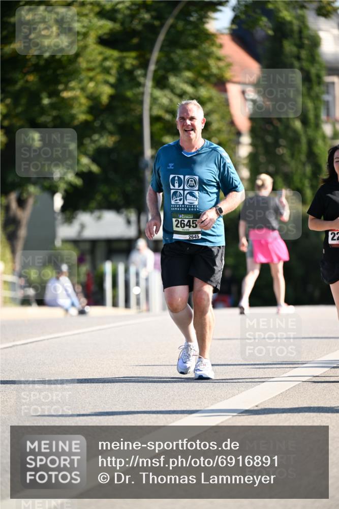 01.09.2024 - BARMER Alsterlauf Dr. Thomas Lammeyer http://msf.ph/oto/6916891 01.09.2024 09:49:13 Laufen 2645, 2645, 22, 2024 meine-sportfotos.de