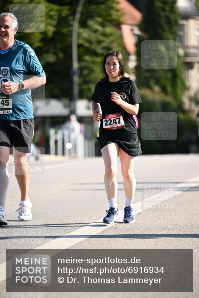 01.09.2024 - BARMER Alsterlauf Dr. Thomas Lammeyer http://msf.ph/oto/6916934 01.09.2024 09:49:14 Laufen 45, 2645, 35, 2247 meine-sportfotos.de