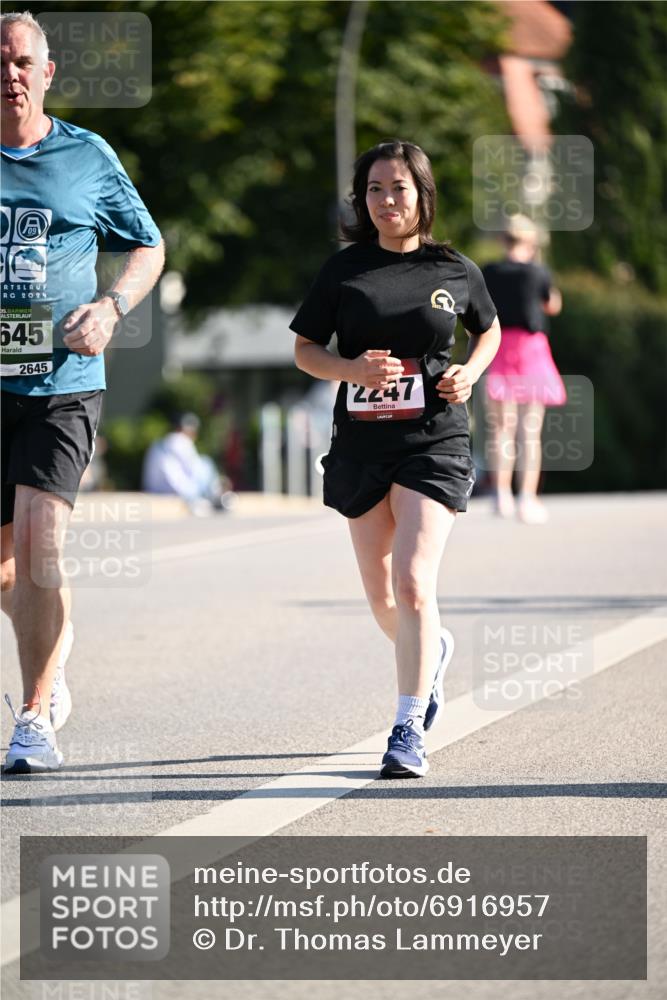 01.09.2024 - BARMER Alsterlauf Dr. Thomas Lammeyer http://msf.ph/oto/6916957 01.09.2024 09:49:15 Laufen 2024, 35, 645, 2645, 2247 meine-sportfotos.de