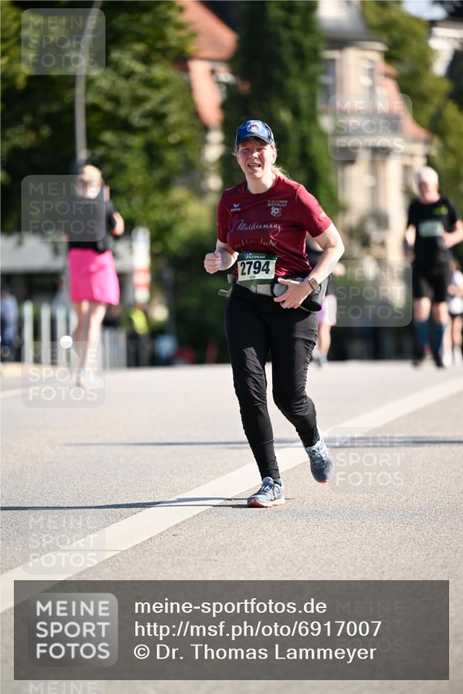 01.09.2024 - BARMER Alsterlauf Dr. Thomas Lammeyer http://msf.ph/oto/6917007 01.09.2024 09:49:18 Laufen 10, 2794 meine-sportfotos.de