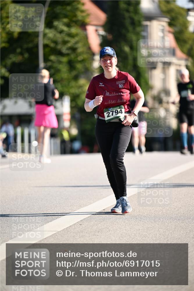 01.09.2024 - BARMER Alsterlauf Dr. Thomas Lammeyer http://msf.ph/oto/6917015 01.09.2024 09:49:18 Laufen 30, 2794 meine-sportfotos.de
