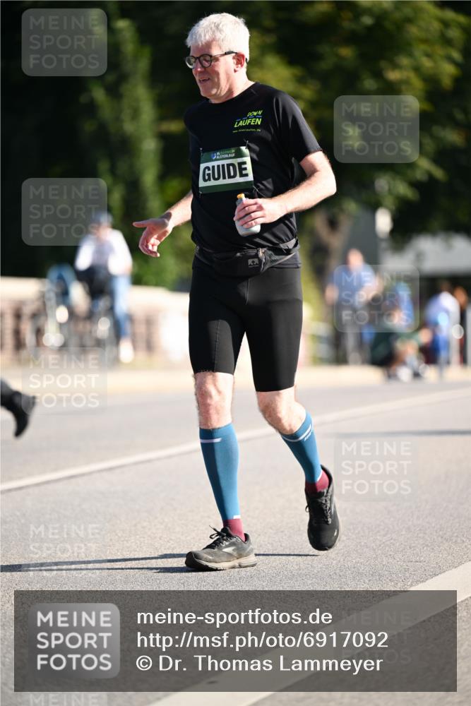 01.09.2024 - BARMER Alsterlauf Dr. Thomas Lammeyer http://msf.ph/oto/6917092 01.09.2024 09:49:30 Laufen  meine-sportfotos.de