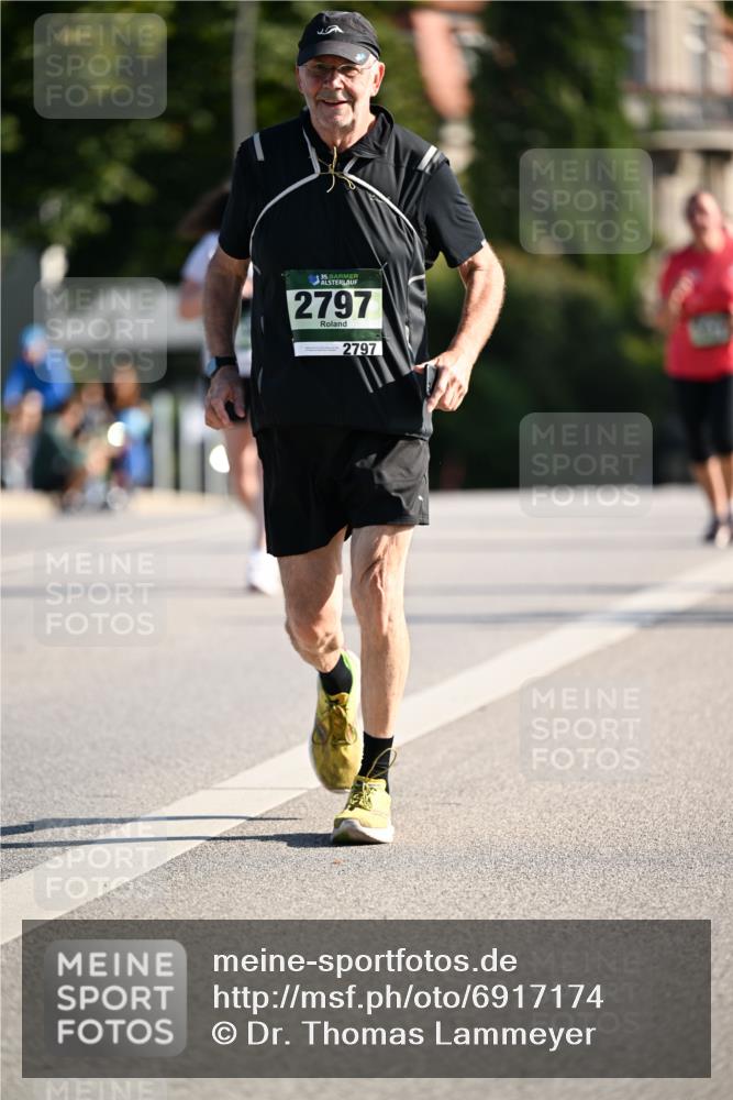 01.09.2024 - BARMER Alsterlauf Dr. Thomas Lammeyer http://msf.ph/oto/6917174 01.09.2024 09:49:34 Laufen 35, 2797, 2797 meine-sportfotos.de