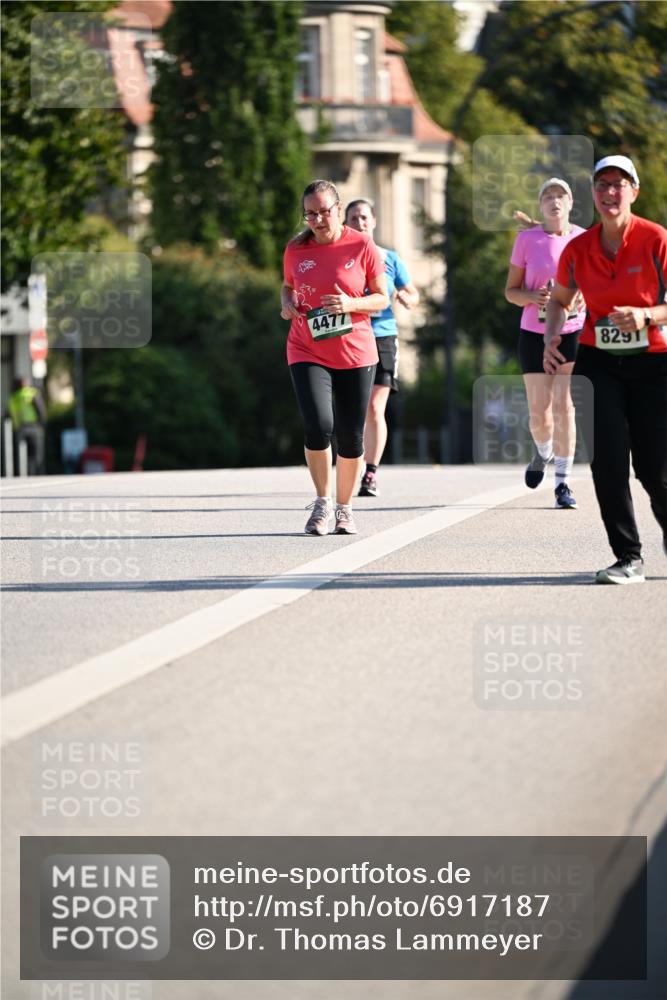 01.09.2024 - BARMER Alsterlauf Dr. Thomas Lammeyer http://msf.ph/oto/6917187 01.09.2024 09:49:35 Laufen 4477, 8291 meine-sportfotos.de
