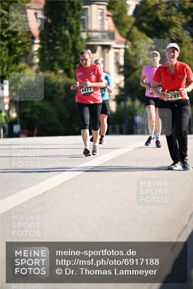 01.09.2024 - BARMER Alsterlauf Dr. Thomas Lammeyer http://msf.ph/oto/6917188 01.09.2024 09:49:35 Laufen 4477, 291 meine-sportfotos.de