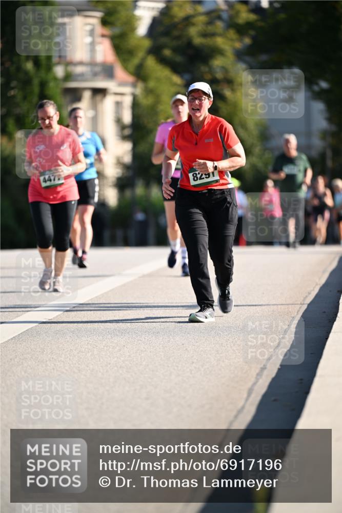 01.09.2024 - BARMER Alsterlauf Dr. Thomas Lammeyer http://msf.ph/oto/6917196 01.09.2024 09:49:36 Laufen 447, 8291 meine-sportfotos.de