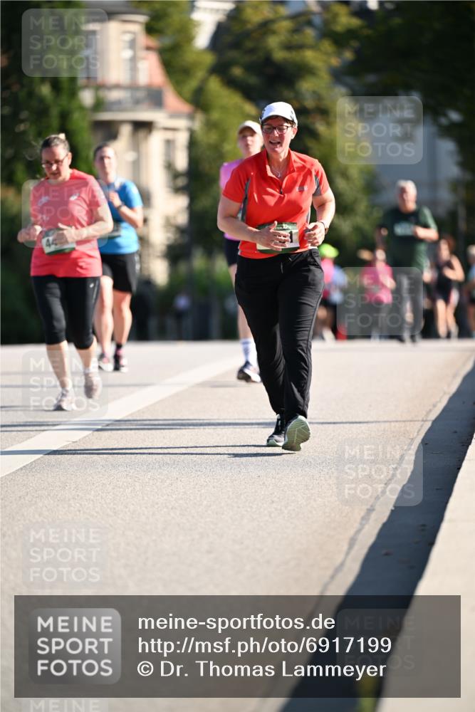 01.09.2024 - BARMER Alsterlauf Dr. Thomas Lammeyer http://msf.ph/oto/6917199 01.09.2024 09:49:36 Laufen  meine-sportfotos.de