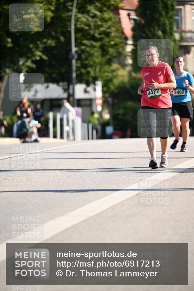 01.09.2024 - BARMER Alsterlauf Dr. Thomas Lammeyer http://msf.ph/oto/6917213 01.09.2024 09:49:37 Laufen 4477, 3482 meine-sportfotos.de