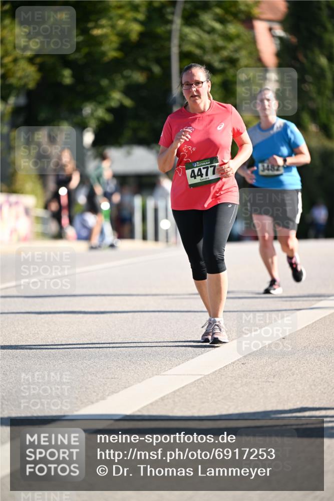 01.09.2024 - BARMER Alsterlauf Dr. Thomas Lammeyer http://msf.ph/oto/6917253 01.09.2024 09:49:39 Laufen 4477, 3482 meine-sportfotos.de
