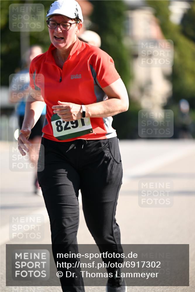 01.09.2024 - BARMER Alsterlauf Dr. Thomas Lammeyer http://msf.ph/oto/6917302 01.09.2024 09:49:41 Laufen 8291 meine-sportfotos.de